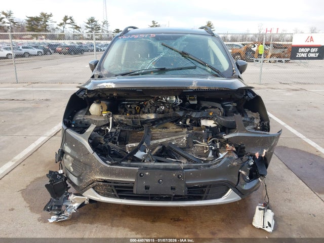 1FMCU9HD8JUD31430 Ford ESCAPE SEL