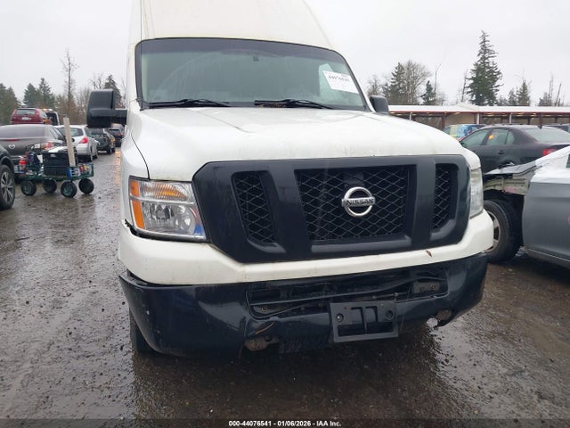 1N6BF0LY6FN802554 Nissan Nv Cargo Nv2500 Hd Sv V6