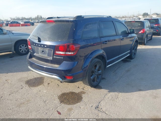 3C4PDCGG5JT310799 Dodge Journey Crossroad