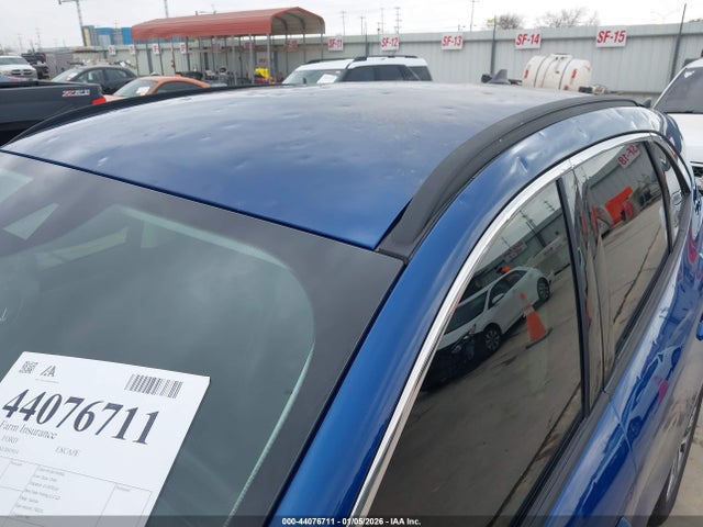 1FMCU0H69NUB93934 Ford ESCAPE SEL