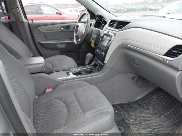 2015 CHEVROLET TRAVERSE 1GNKRHKDXFJ146123 Photo 4