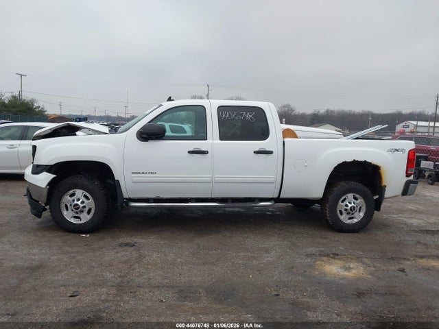44076748 :رقم المزاد ، 1GT120CG3DF137153 vin ، 2013 Gmc Sierra 2500hd Sle مزاد بيع