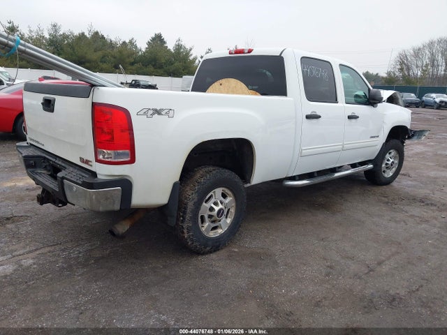 44076748 :رقم المزاد ، 1GT120CG3DF137153 vin ، 2013 Gmc Sierra 2500hd Sle مزاد بيع