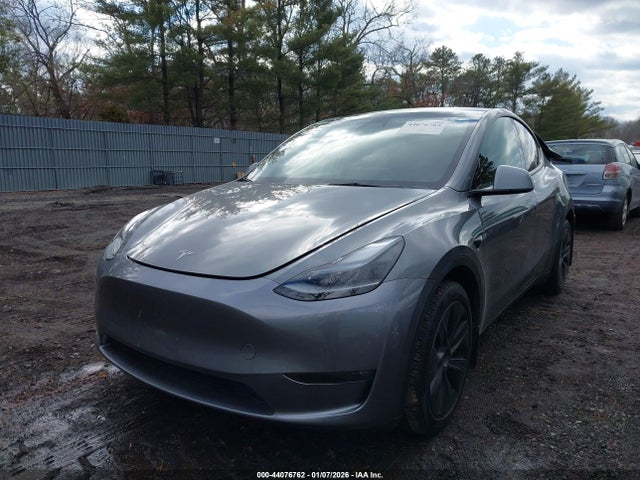 2024 TESLA MODEL Y 7SAYGAEE0RF193955 Photo 1