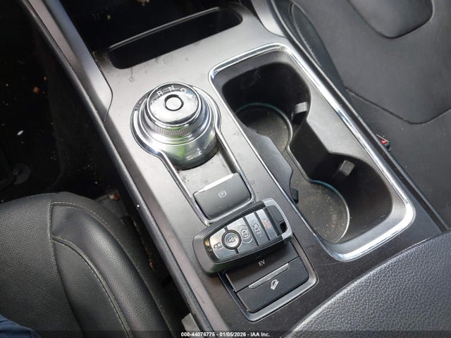 Ford Fusion Energi Titanium 2018 3FA6P0SU5JR204547 Image 11