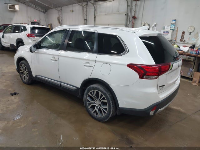 2017 MITSUBISHI OUTLANDER JA4AZ3A36HZ024115 Photo 2