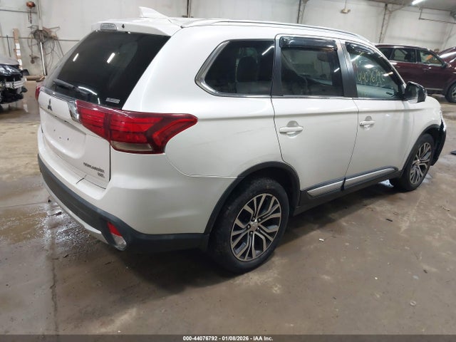 2017 MITSUBISHI OUTLANDER JA4AZ3A36HZ024115 Photo 3