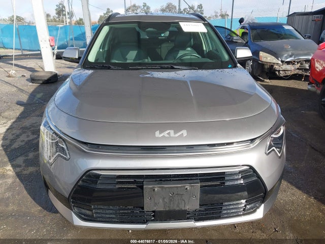 KNDCR3LE4P5090214 KIA Niro Ex Touring