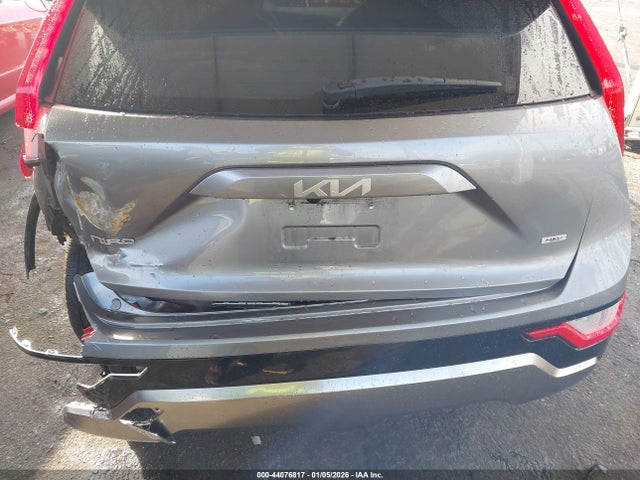 KNDCR3LE4P5090214 KIA Niro Ex Touring
