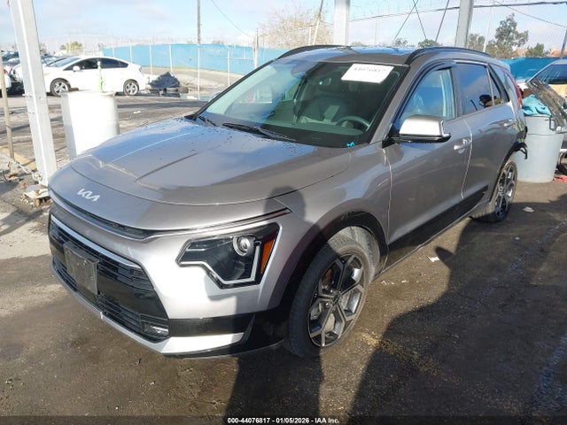 KNDCR3LE4P5090214 KIA Niro Ex Touring