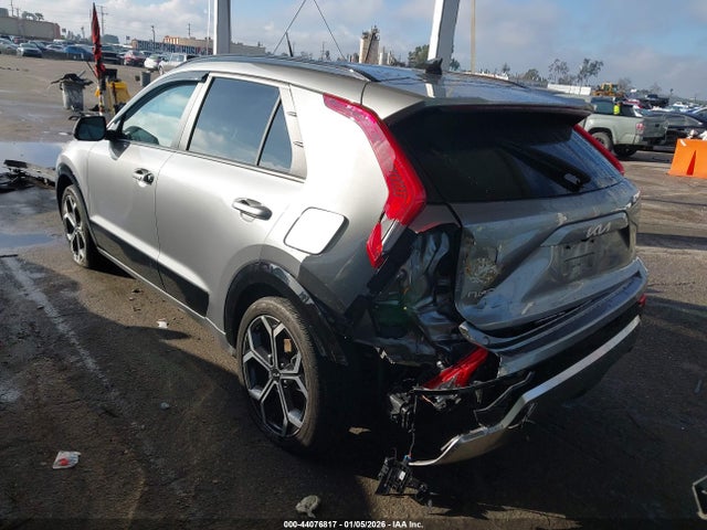 KNDCR3LE4P5090214 KIA Niro Ex Touring