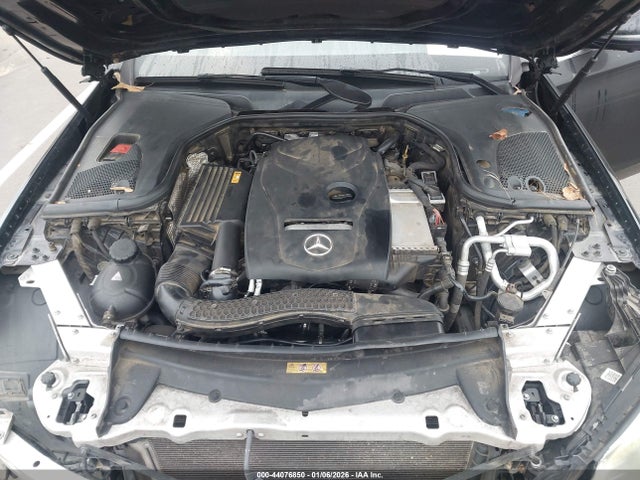 44076850 :رقم المزاد ، WDDZF4JB1HA228176 vin ، 2017 Mercedes-benz E 300 مزاد بيع
