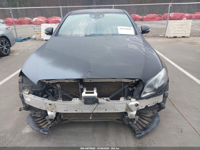 44076850 :رقم المزاد ، WDDZF4JB1HA228176 vin ، 2017 Mercedes-benz E 300 مزاد بيع