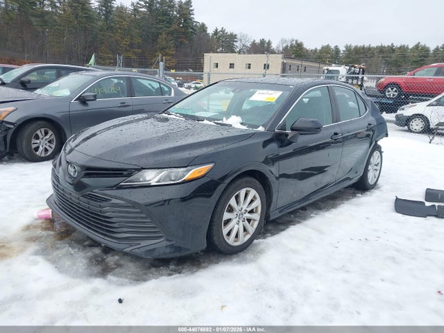 4T1B11HK8JU651383 Toyota CAMRY LE