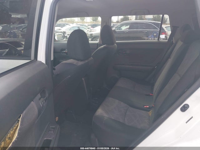 Scion XB 2014 JTLZE4FE2EJ055302 Image 8