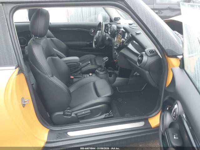 2015 MINI HARDTOP WMWXP7C54F2A37026 Photo 4