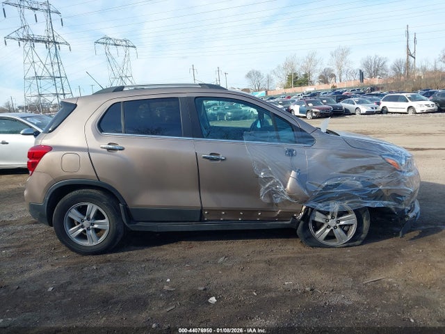 3GNCJLSB2JL266559 Chevrolet Trax Lt