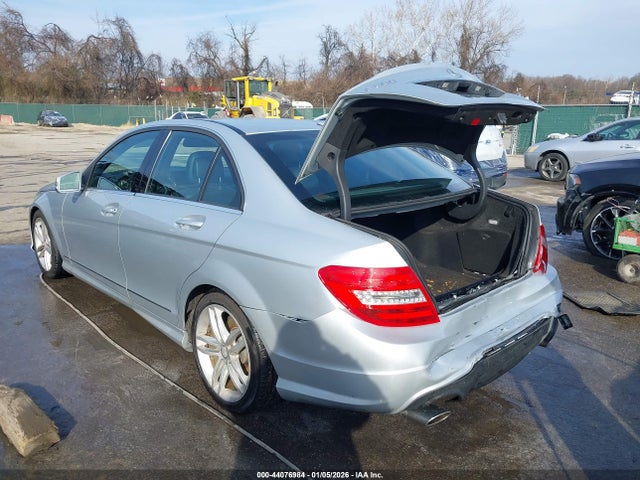 Aukcja sprzedaży 2012 Mercedes-benz C 300 Sport 4matic, vin: WDDGF8BB7CA648269, numer aukcji: 44076984