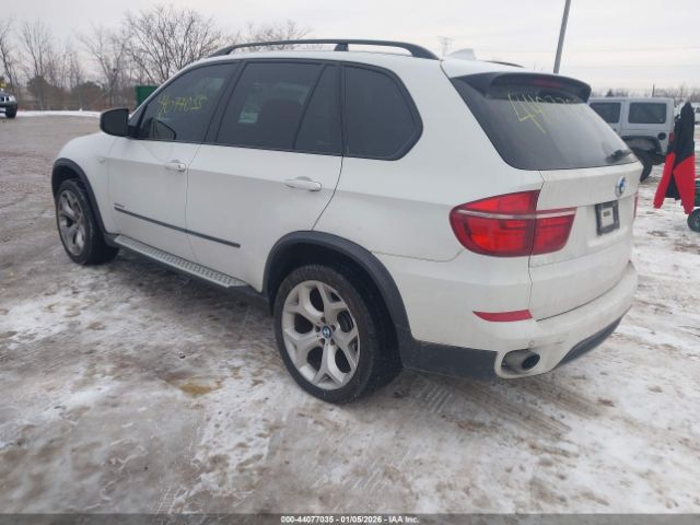 2013 BMW X5 5UXZV4C59D0G56910 Photo 2