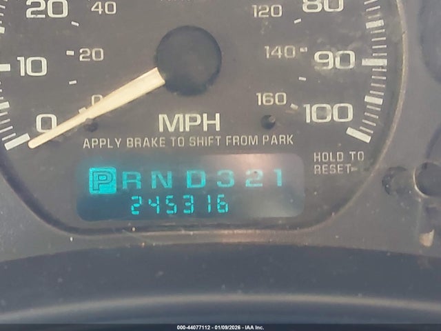 44077112 :رقم المزاد ، 1GCEK19V72E173816 vin ، 2002 Chevrolet Silverado 1500 Ls مزاد بيع