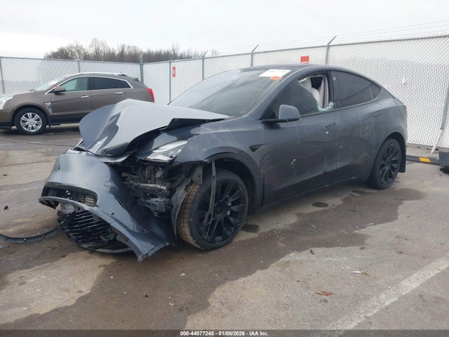 2021 TESLA MODEL Y 5YJYGDEEXMF179178 Photo 1