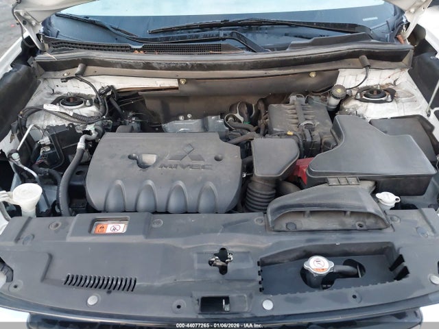 2016 MITSUBISHI OUTLANDER JA4AD3A39GZ011114 Photo 9