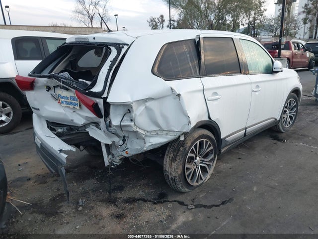 2016 MITSUBISHI OUTLANDER JA4AD3A39GZ011114 Photo 3