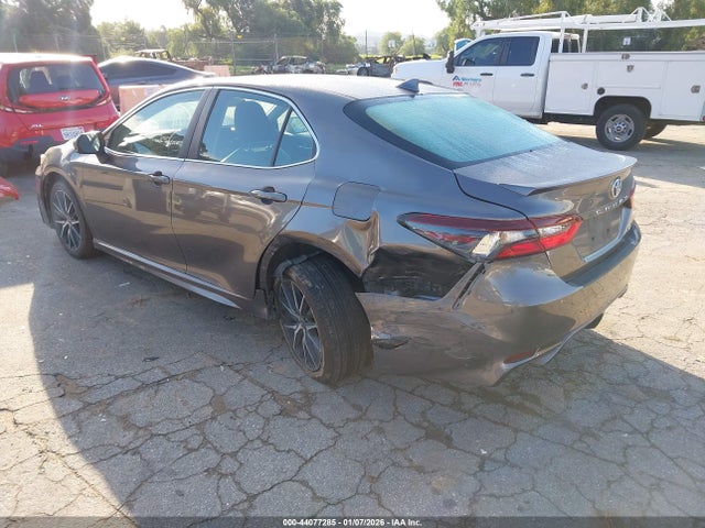 2021 Toyota Camry Se მანქანა იყიდება აუქციონზე, vin: 4T1G11AK3MU494981, აუქციონის ნომერი: 44077285