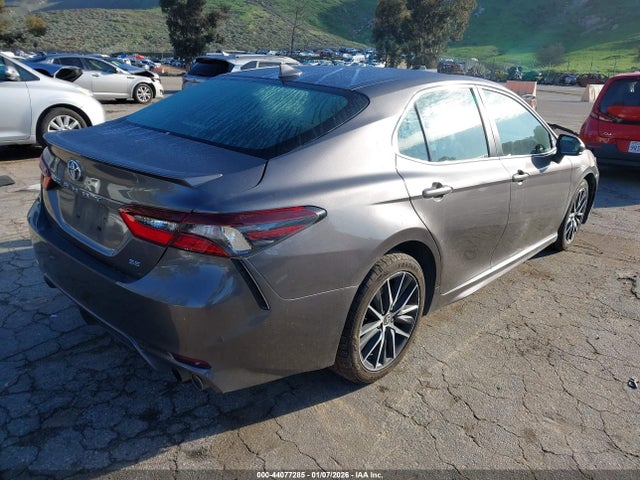 2021 Toyota Camry Se მანქანა იყიდება აუქციონზე, vin: 4T1G11AK3MU494981, აუქციონის ნომერი: 44077285