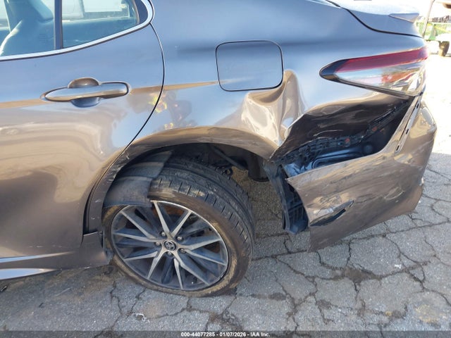 2021 Toyota Camry Se მანქანა იყიდება აუქციონზე, vin: 4T1G11AK3MU494981, აუქციონის ნომერი: 44077285