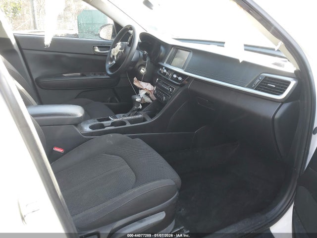 2019 KIA OPTIMA 5XXGT4L3XKG357366 Photo 4