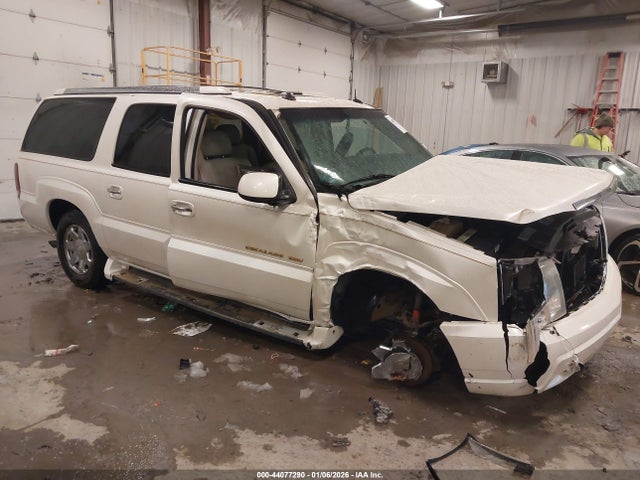 2003 CADILLAC ESCALADE ESV 3GYFK66N03G304188