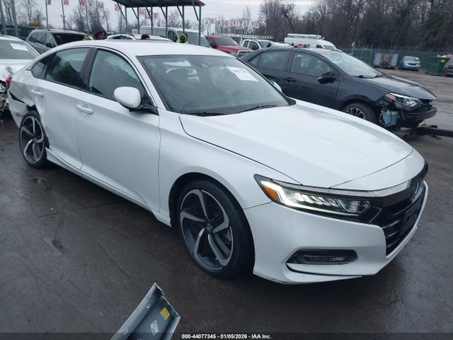 Продаж на аукціоні авто 2018 Honda Accord Sport, vin: 1HGCV1F35JA209396, номер лоту: 44077345