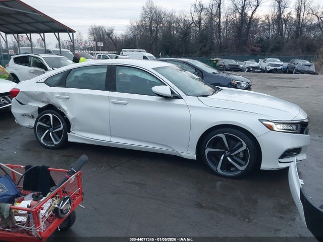 Продаж на аукціоні авто 2018 Honda Accord Sport, vin: 1HGCV1F35JA209396, номер лоту: 44077345