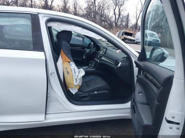 Продаж на аукціоні авто 2018 Honda Accord Sport, vin: 1HGCV1F35JA209396, номер лоту: 44077345