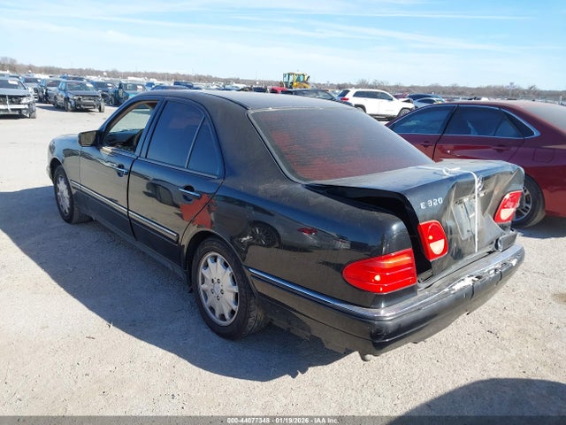 1999 MERCEDES-BENZ E 320 WDBJF65H3XA769955 Photo 2