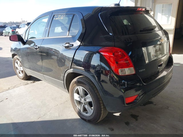 2022 CHEVROLET TRAX KL7CJKSM5NB531886 Photo 2