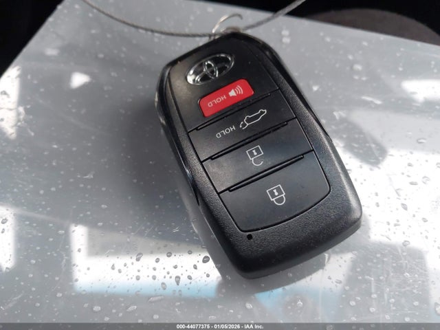 Toyota Venza Xle 2024 JTEAAAAH0RJ184449 Image 11