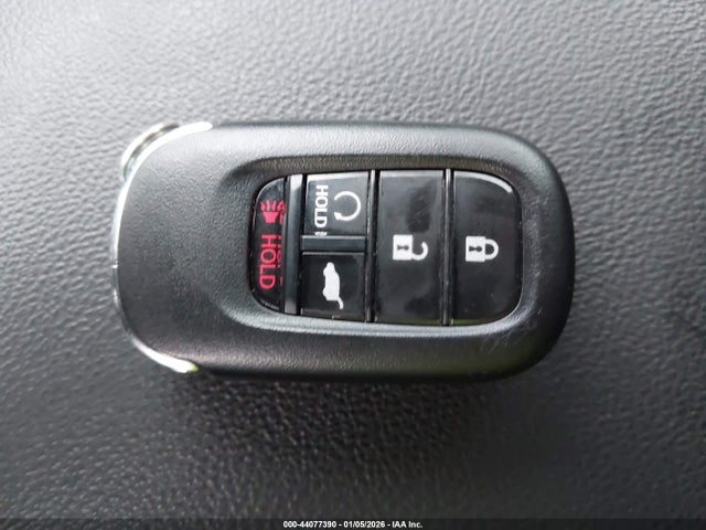 Продажа на аукционе авто 2026 Honda Cr-v Hybrid 2wd Sport, vin: 7FARS5H57TE002059, номер лота: 44077390