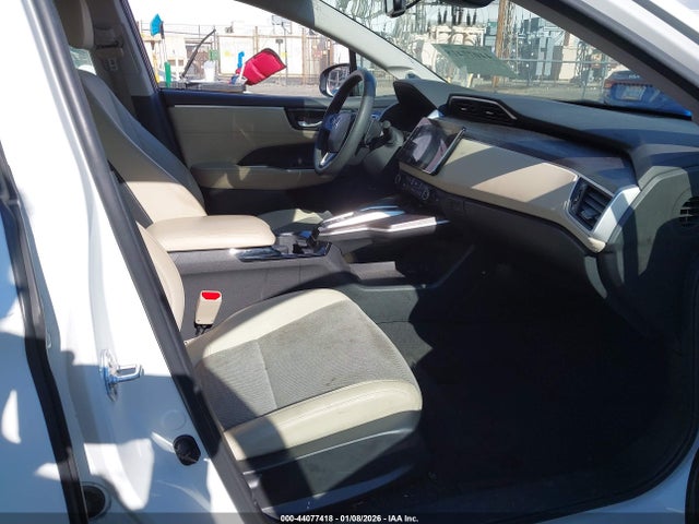 JHMZC5F19JC018197 Honda CLARITY PLUG-IN HYBRID