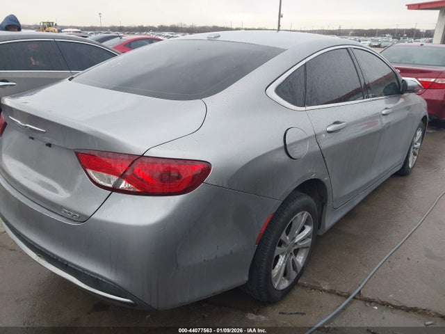 Chrysler 200 Limited 2015 1C3CCCAB7FN671252 Image 4