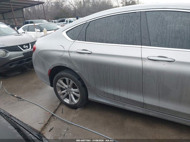 Chrysler 200 Limited 2015 1C3CCCAB7FN671252 Image 6