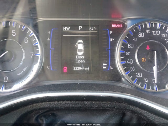 Chrysler 200 Limited 2015 1C3CCCAB7FN671252 Image 7