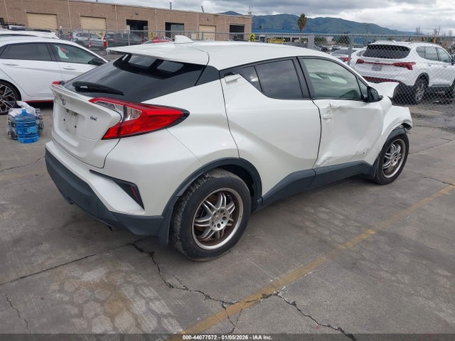 JTNKHMBX5K1054051 Toyota C-HR LE