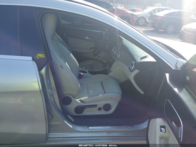2016 MERCEDES-BENZ CLA 250 WDDSJ4EB6GN335466 Photo 4