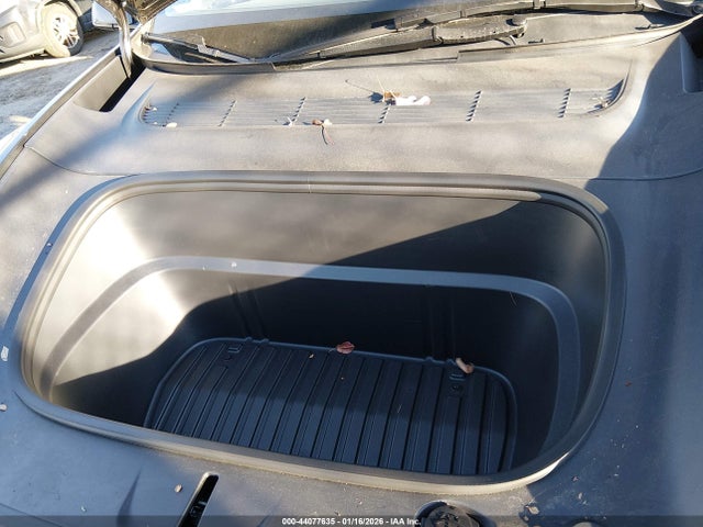 2026 TESLA MODEL Y 7SAYGDEE6TA411158 Photo 9