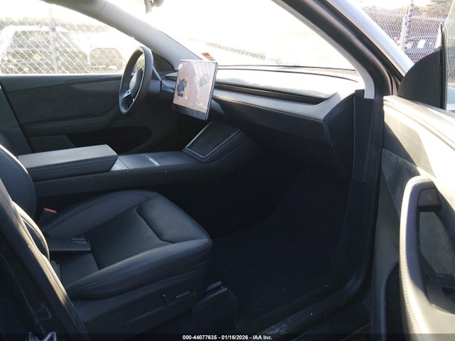 2026 TESLA MODEL Y 7SAYGDEE6TA411158 Photo 4