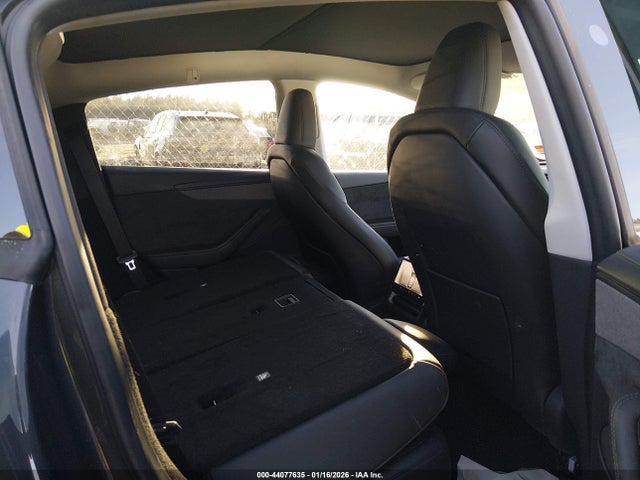 2026 TESLA MODEL Y 7SAYGDEE6TA411158 Photo 7