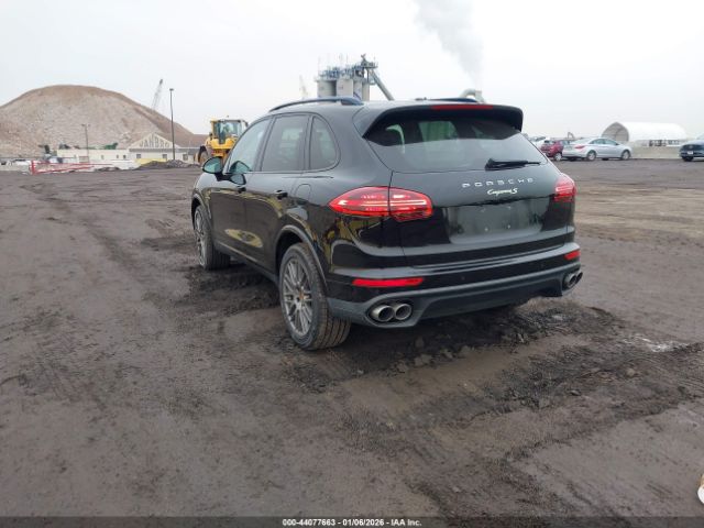 2018 PORSCHE CAYENNE E-HYBRID WP1AE2A29JLA70340 Photo 2