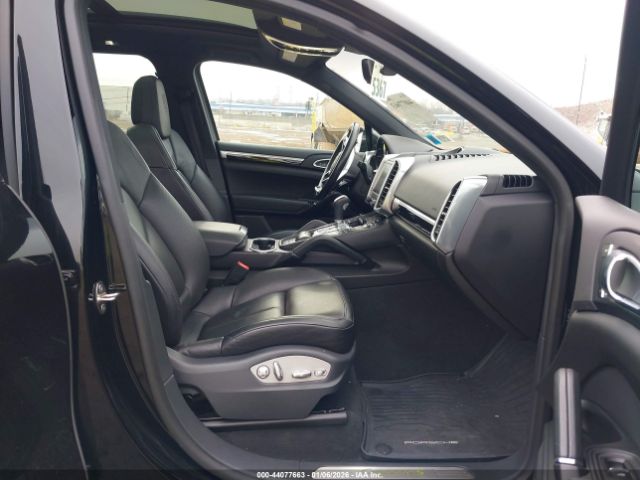 2018 PORSCHE CAYENNE E-HYBRID WP1AE2A29JLA70340 Photo 4